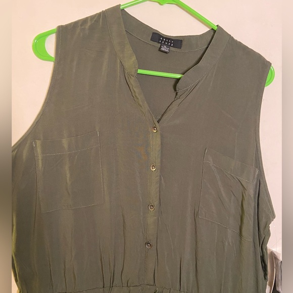 Kelly Renee Shorts Romper - Picture 12 of 12